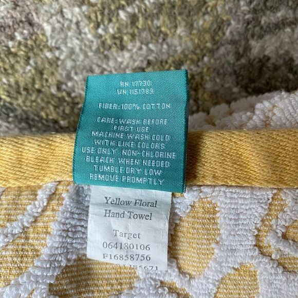 Target @ Home Flower Hand Towels - Picture 4 of 5